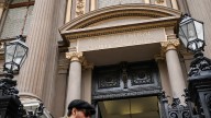Argentina: Peso se deprecia pese a apoyo financiero de Estados Unidos