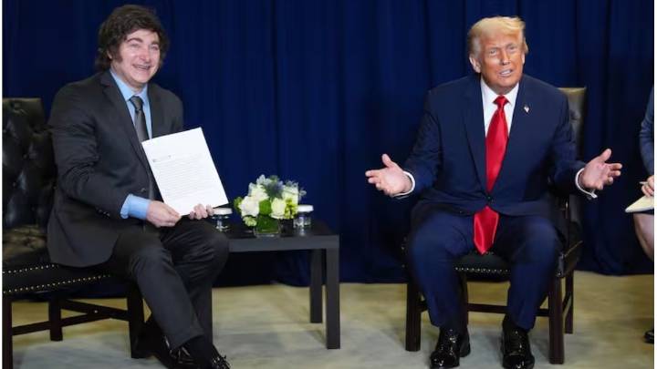 EE. UU.: en una carta, legisladores demócratas exigen a Trump "detener" la asistencia financiera a Argentina