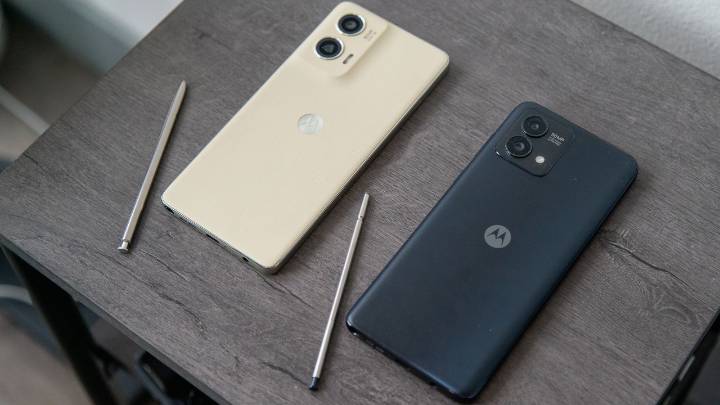 Stylus users unite! Buyers can get up to $300 OFF this 2024 Motorola phone with a stylus at Best Buy