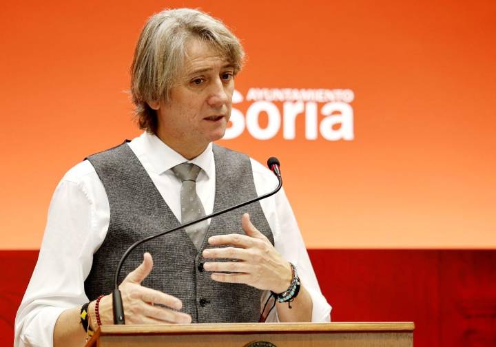 Carlos Martínez afirma que no quiso «burlarse» de la identidad leonesa: «Se sacó de contexto»