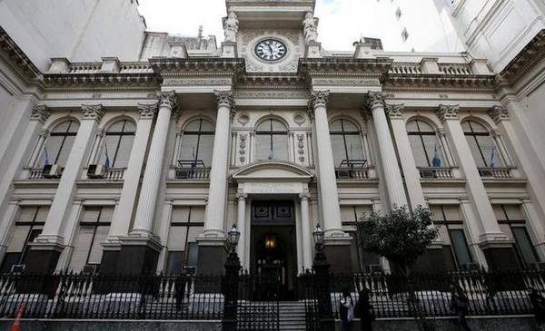 Tras las elecciones, creen que se modificará el esquema cambiario