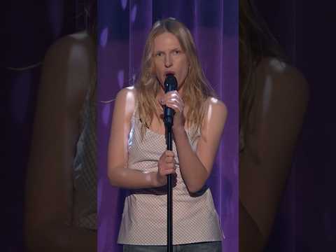 #AudreyHobert performs “Sue me”! #FallonTonight