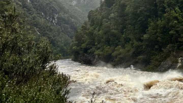 Woman drowns during rafting trip with friends on Franklin River, Tasmania