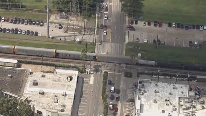 Stuck train causing hours-long traffic between Southwest Freeway, San Felipe