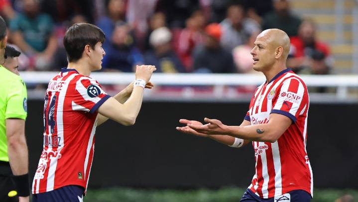 'Hormiga' González, con ritmo goleador al estilo de 'Chicharito'