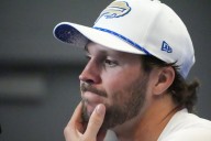 Bills commit 3 turnovers to beat themselves in dropping to 4-1 following 23-20 loss to Patriots – Winnipeg Free Press
