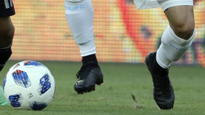 Loons limp into MLS Cup Playoffs with 2-1 loss to L.A. Galaxy