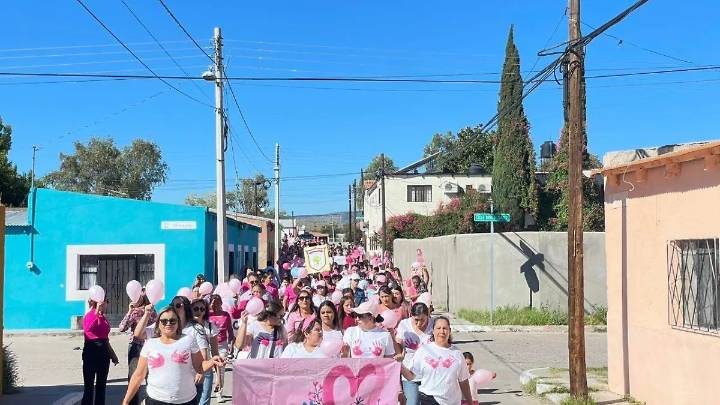 Balleza realiza “Caminata Rosa” en el Mes de Sensibilización sobre el Cáncer de Mama