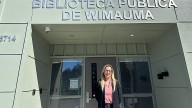 Wimauma opens door to new library, more than 1,000 items
