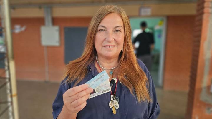 Celia Arena votó en Colastiné: "Hoy se define qué Argentina queremos"