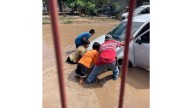 En Isla del Bosque calles quedan intransitables por charcos