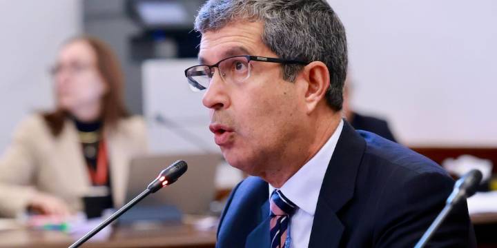SBS realizará estudio para mejorar el Sistema de pensiones: Lo tendría listo en este Gobierno