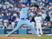 ¡Azulejos pega de nuevo a Dodgers 6-1 y queda a un triunfo de coronarse!