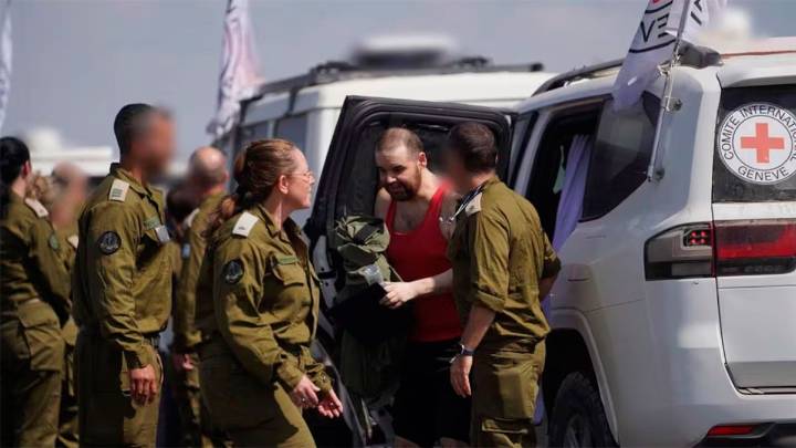 Emoción en Israel: el argentino Eitan Horn volvió a su casa tras más de 700 días como rehén en Gaza