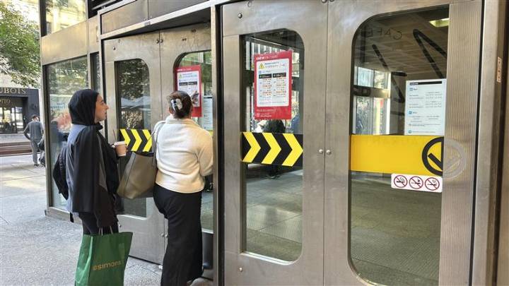 Montreal braces for four-week STM maintenance workers strike