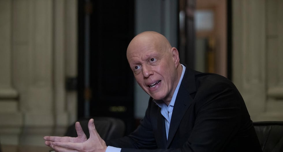 Dina Boluarte | Periodista de la BBC Jonny Dymond: “El drama de la destitución de la presidenta fue solo un síntoma de lo que vive el Perú”