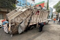 Se reabre socavón en la Cuauhtémoc; cae camión de basura