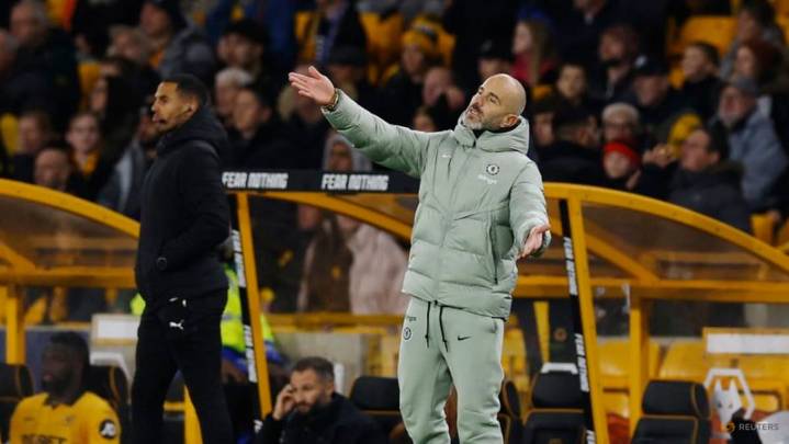 Chelsea's Maresca fumes over 'stupid, embarrassing' Delap red card