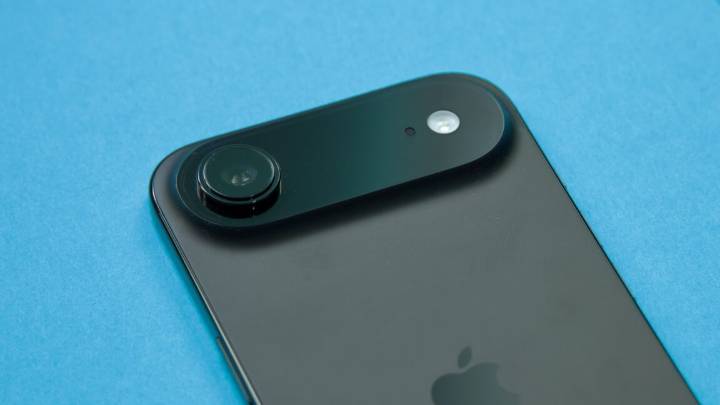 Early indicators, analyst reports suggest Apple’s iPhone Air isn’t taking off