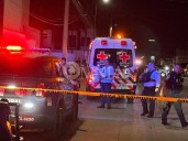 Hombre es atacado a balazos en auto lavado del norte de la ciudad