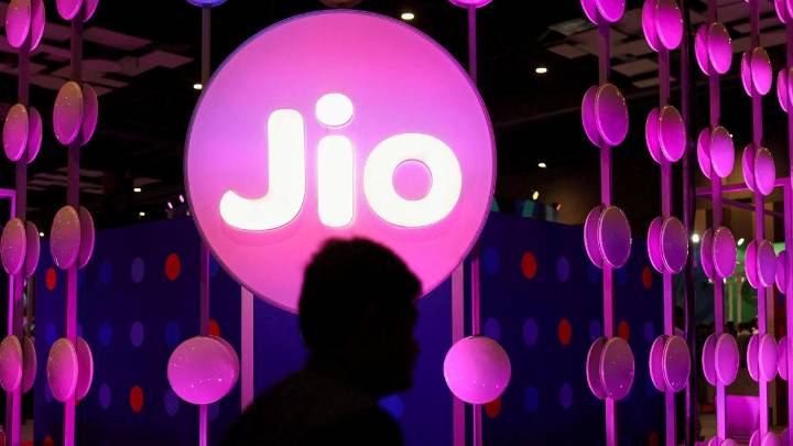 Reliance and Google to offer 18-month free Google AI Pro access to Jio users; worth ₹35,100 per user