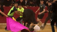Caos y adrenalina en las vaquillas del Pilar: casi veinte atendidos y cuatro heridos trasladados al hospital