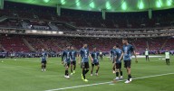 ¡Abandonan al Tricolor! Reportan boletos a mitad de precio ante estadio desolado
