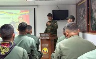 Efectivos reciben formación técnica en vehículos de combate VN4