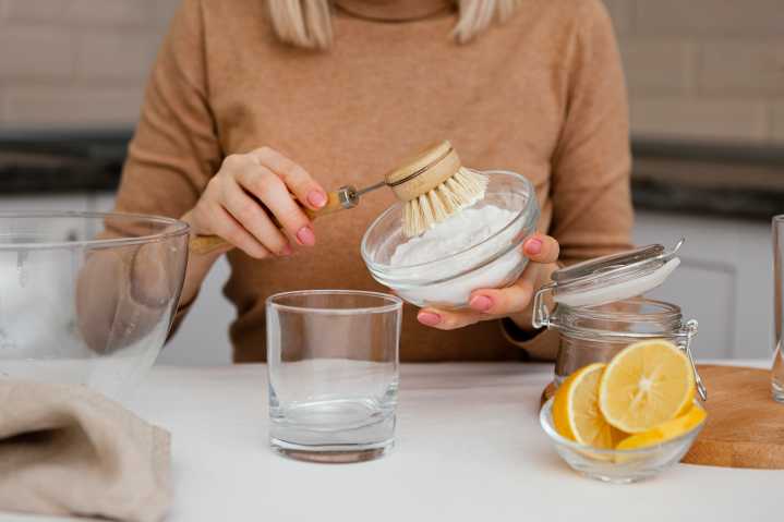 Bicarbonato y agua oxigenada: ¿cómo usarlos juntos para limpiar, desinfectar y eliminar bacterias en casa?