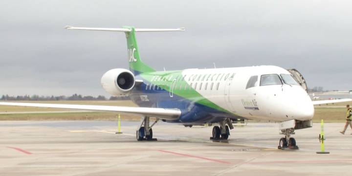 Dubuque airport plans to shift morning Chicago flight