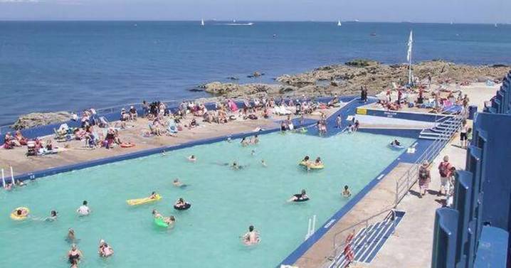 Horror issue blights iconic Devon seaside lido and locals rage 'enough is enough'