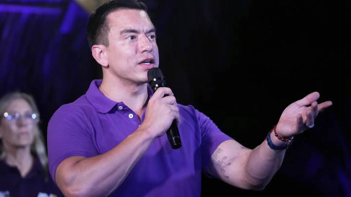 El presidente de Ecuador denuncia un presunto intento de envenenarlo al hallar sustancias tóxicas en obsequios