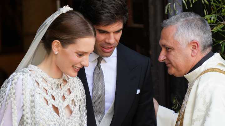 La boda de Fernando Palazuelo y Micaela Bolmont reúne en Cáceres a la alta sociedad peruana y española