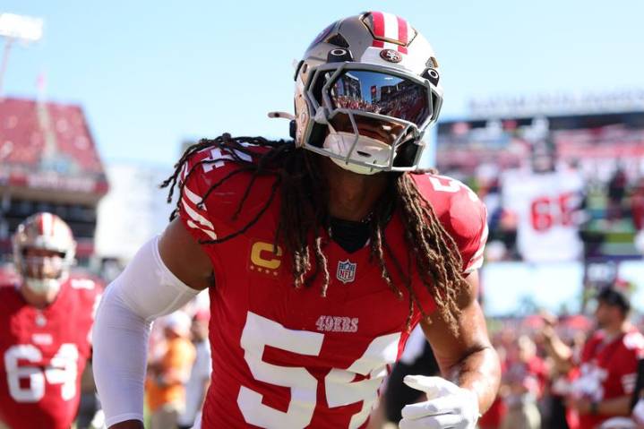 49ers star LB Fred Warner (lower leg) exits vs. Bucs