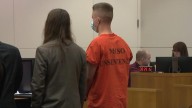 Thomas Brown se declara inocente de delitos de homicidio