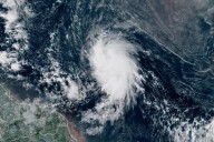 High tides raise flood risk in Carolinas as tropical storms churn in Atlantic and Pacific