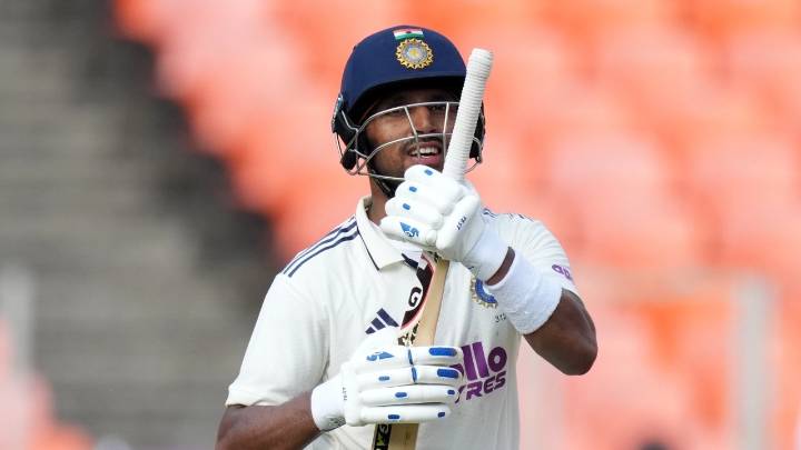 Watch: Dhruv Jurel's guard of honour tribute for armyman father after maiden Test ton