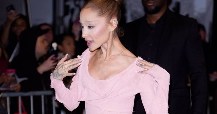 Ariana Grande’s Pink Skirt Steals the Spotlight