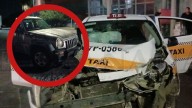 Taxi queda destrozado en brutal encontronazo en la colonia Palacios en Nuevo Laredo
