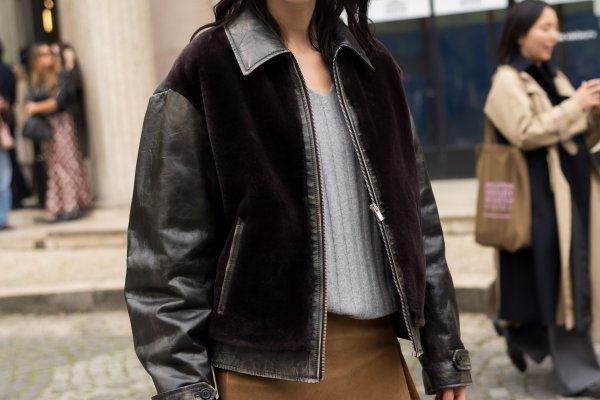 Alexa Chung conseguirá que la minifalda de ante sea tendencia
