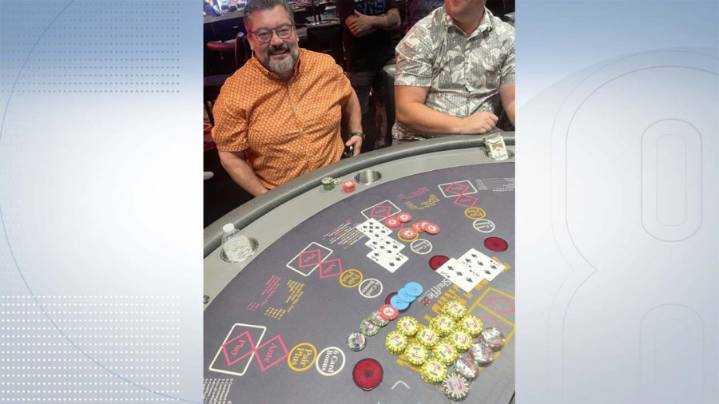 Poker player's straight flush wins $150K jackpot at Flamingo Las Vegas