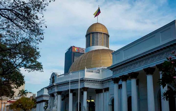 Asamblea Nacional difiere discusión del Proyecto de Ley de Comandos para la Defensa Integral