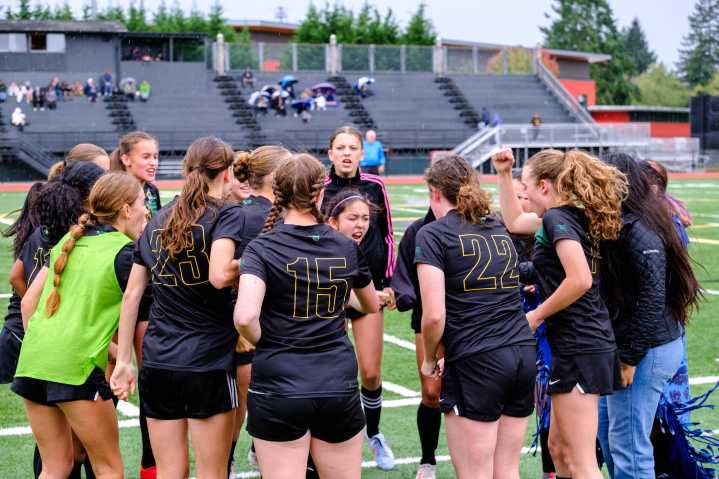 Pirates fall to Cougars in a hard