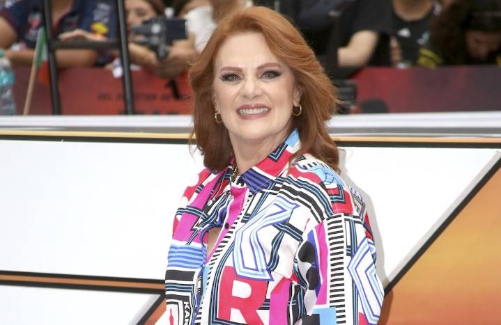 Erika Buenfil posa desnuda a sus 61 años. ¡Mira la foto!