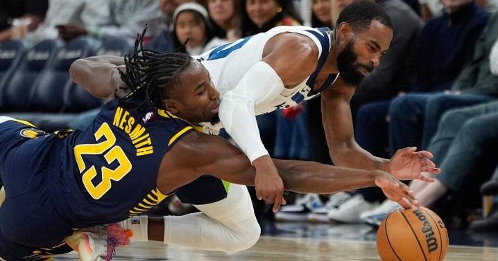 Pacers start working to keep core group together by agreeing to contract extension with Nesmith
