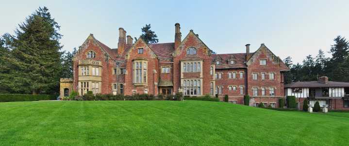 Washington state has ghost stories galore. See 5 mansions that might be haunted