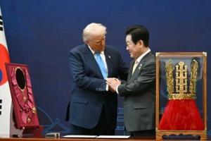 Monarch-loving Trump gifted golden crown once worn by South Korean kings