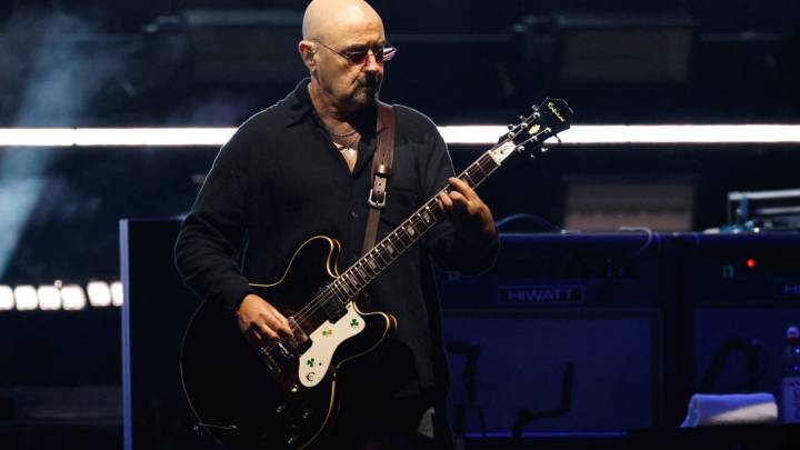 Oasis Guitarist Bonehead Reveals Prostate Cancer Diagnosis