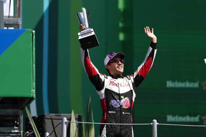Salvador de Alba se llevó el triunfo en la carrera 1 de la GTM en el México GP