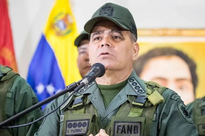 Ministro de Defensa dice que Venezuela está haciendo "todo" por evitar guerra con EE.UU.
